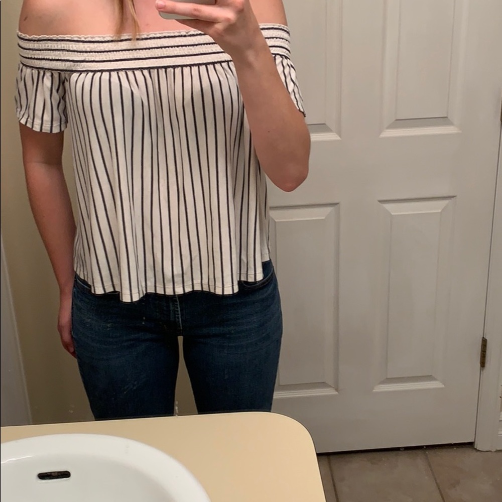 Off shoulder flowy top